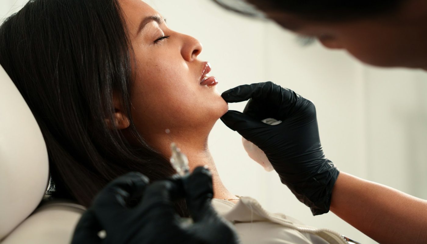 Jawline Çene Belirginleştirme – Ataşehir Botoks Dolgu